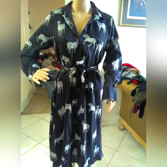 BNWOT ZARA BLACK DRESS W/ ZEBRAS SZ.MED LOVE OUR ANIMALS! W/ BELT BUTTON DOWN - Picture 1 of 8